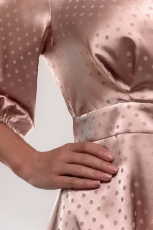 Rochie roz pudra  tripluvoal  cu buline si floare supradimensionata [3]
