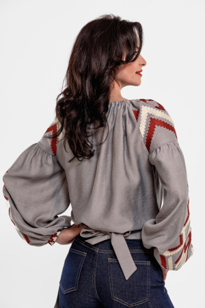 Bluza cu broderie in nuante de burgundy si ivory [3]