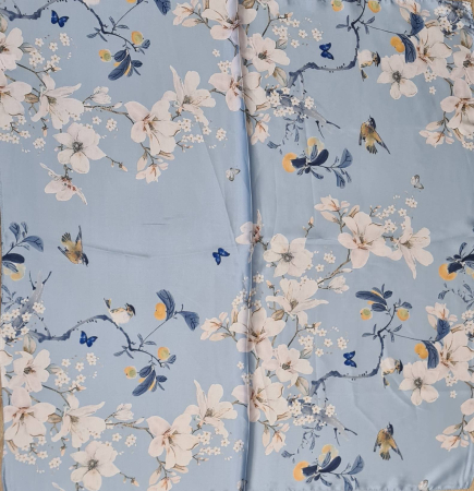 Eșarfă delicată cu mătase si imprimeu floral  pe fundal bleu pastel [1]