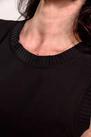 Maieu cu volanas la gat si rascroi_negru [1]