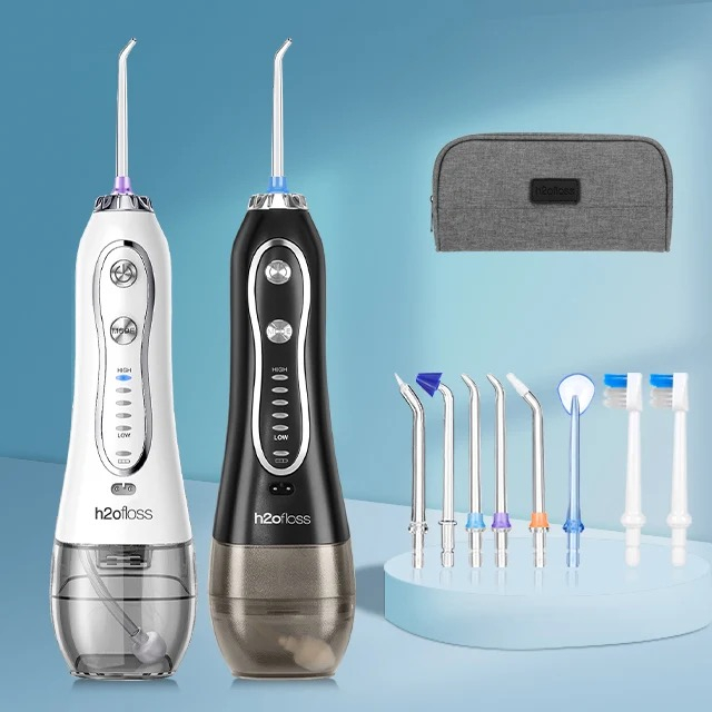 Irigator Oral Profesional pentru Dus Bucal H2ofloss® Premium, 10 duze, 5 trepte de presiune, Baterie 2500mAh, Gravity Ball, 1200 pulsatii/minut, Protectie supraincalzire, Rezistenta la apa IPX7, Negru [11]