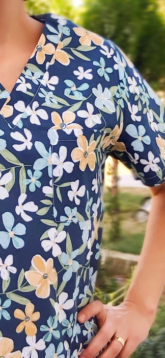 Bluza Bumbac Flori Bleu Si Albe Fond Albastru [6]