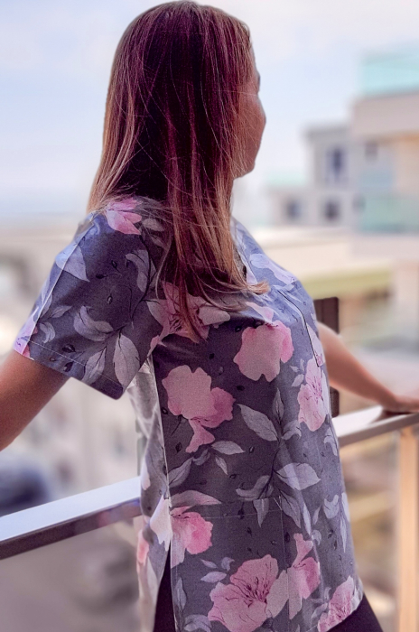 Bluza Bumbac Flori Roz Fond Gri [5]