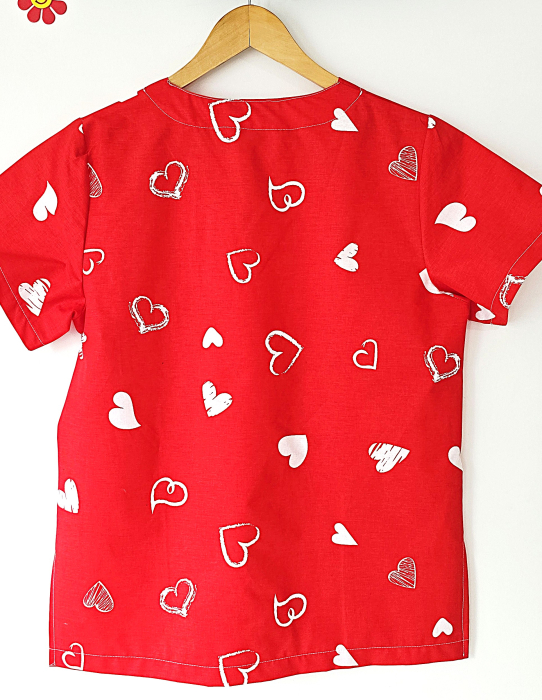 bluza-bumbac-inimioare-pictate-albe-fond-rosu [2]