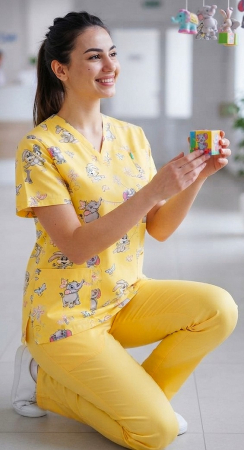 bluza-bumbac-elefantei-si-iepurasi-fond-galben [1]