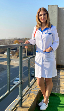 Halate medicale albe - Halat alb lung, guler albastru, maneca lunga