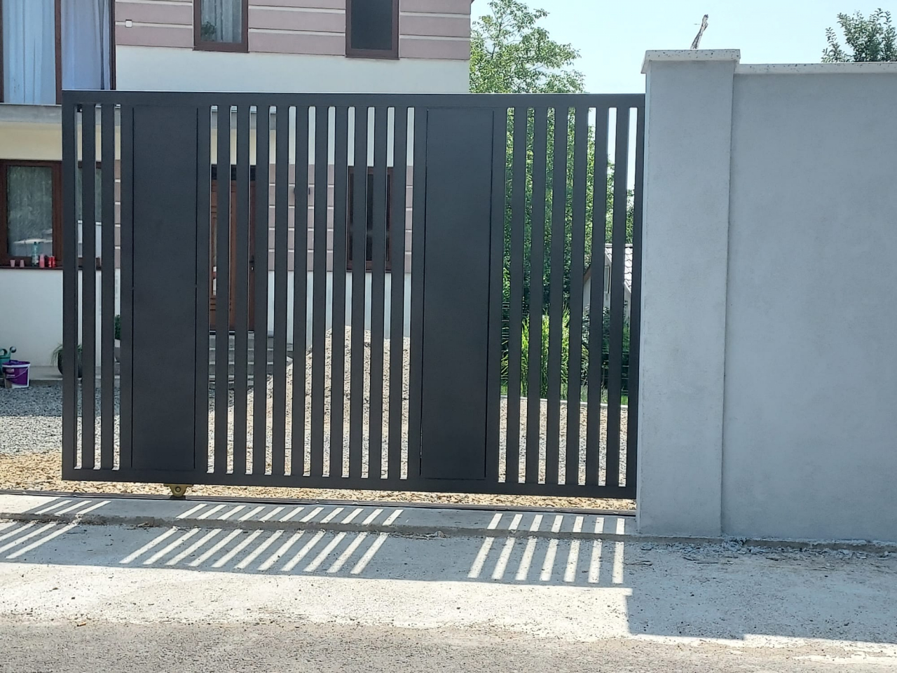 Eisa Linea Slide – Design minimalist, eficiență maximă [1]