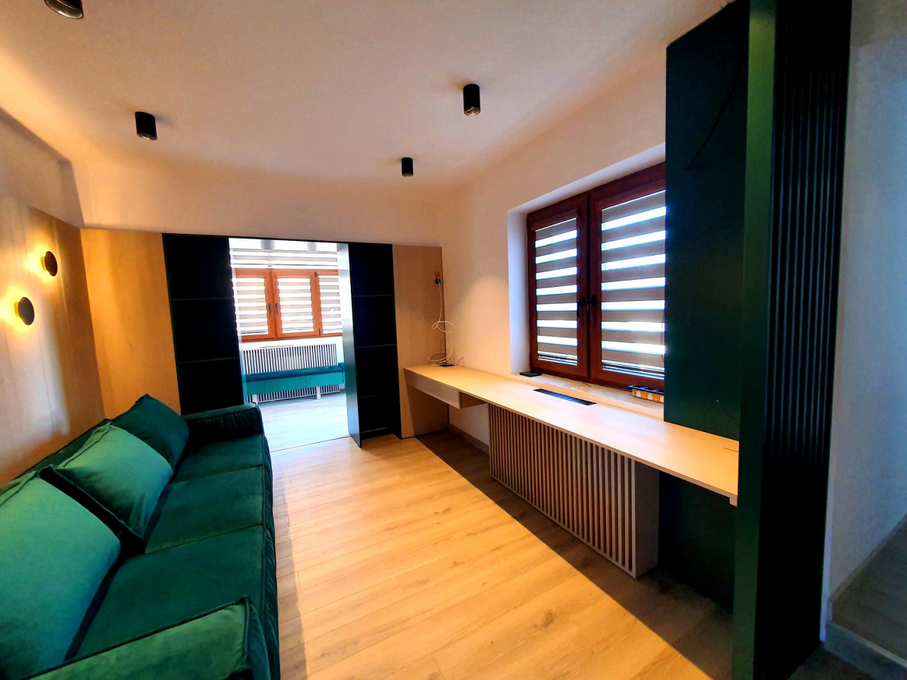 Un Spațiu de Locuit Modern și Elegant [9]