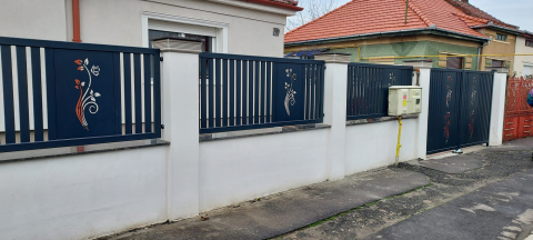 Eisa Flora – Metal Gates and Fences with Laser-Cut Floral Motifs [1]
