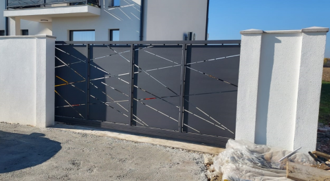 Eisa Sync – Matching Gate & Railing Set with Geometric Design [2]