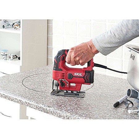 FIERASTRAU PENDULAR 550W 3000CPM + 2 PANZE 4530 AA SKIL [7]