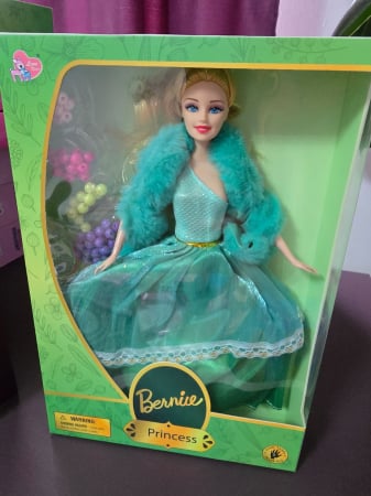 JUCARII FETE - Artista  set cu margele