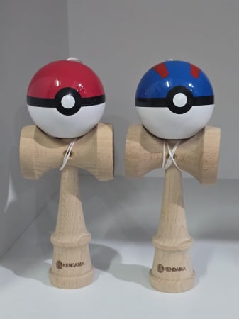 JUCARII BAIETI - KENDAMA