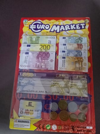 JUCARII FETE - set bani