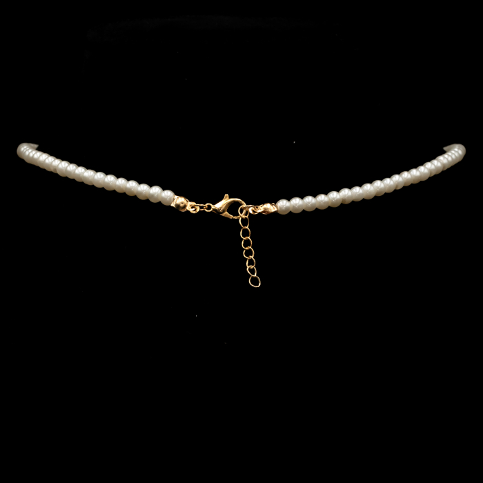 Colier De Perle Cu Pandantiv Litera E [2]