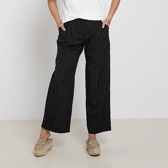 Pantaloni Negru Cu Dungi [3]