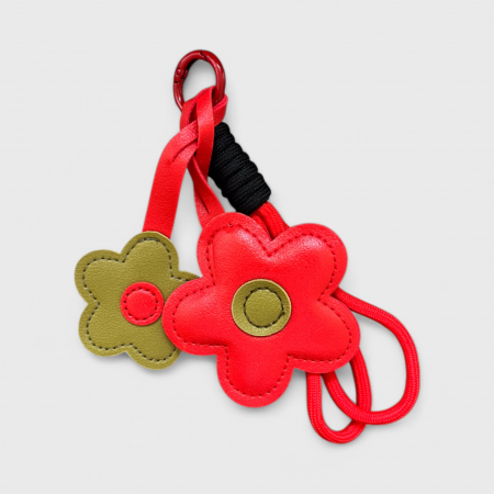 NOUTĂȚI - Breloc-Charm Geantă  Bold Bloom