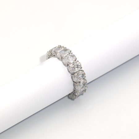 NOUTĂȚI - Inel Opulent Și Strălucitor Cu Cristale Zirconia