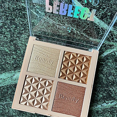 COSMETICE - Paletă De Iluminator Perfect Make Up