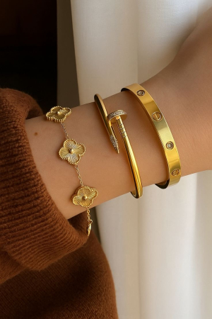 TOATE PRODUSELE - Set 3 Brățări Alhambra Gold + CUI + LOVE