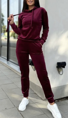 NOUTĂȚI - Trening De Catifea Bordeaux