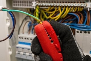 Sculă universală de dezizolat cabluri 4 în 1 [1]