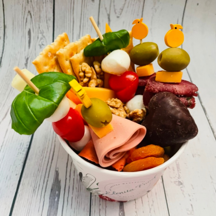 Charcuterie  Bowl Mixt: non-vegan & vegan [7]