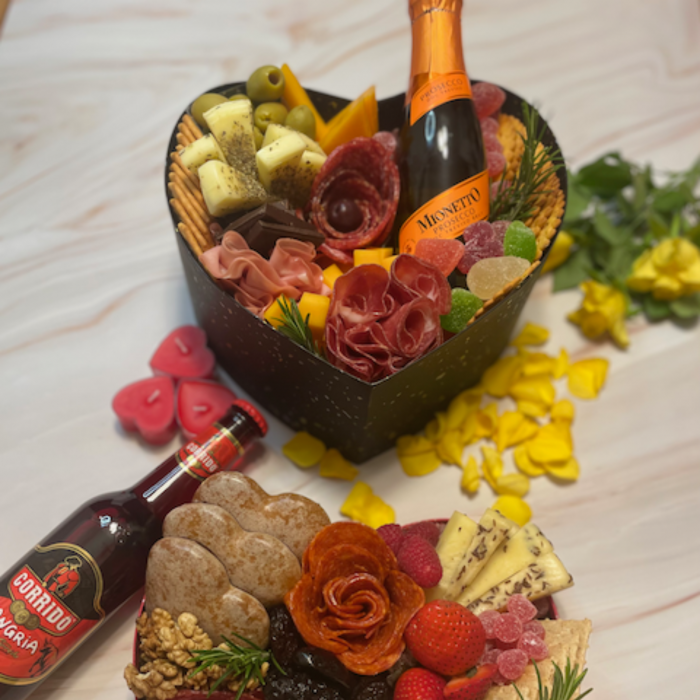 Charcuterie Heart Box [7]