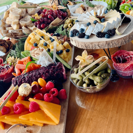 Charcuterie - Charcuterie (Cheese & Meat) Bar Evenimente