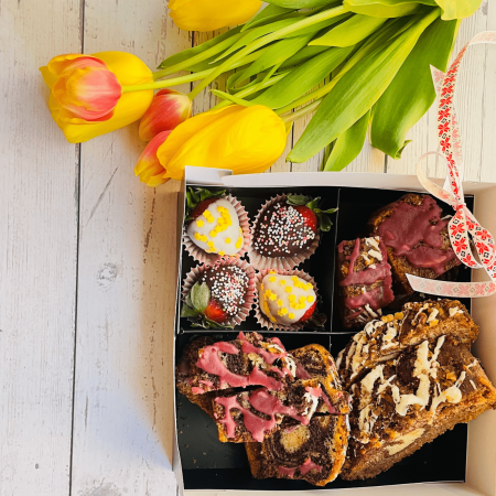 Chec box vegan (de post) cu căpșuni glasate [2]