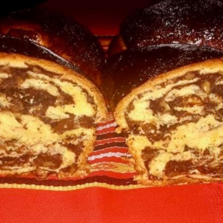Cozonac Traditional romanesc si Moldovenesc cu nuca,cacao [1]