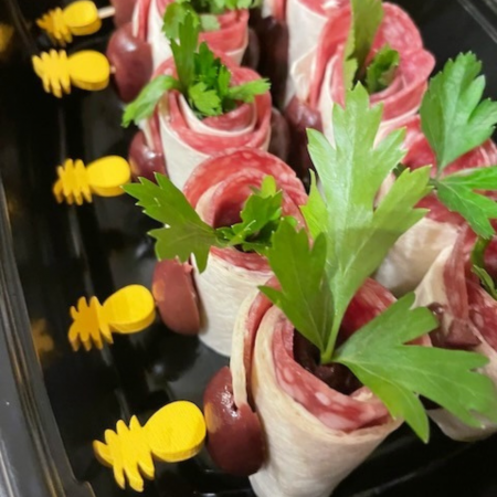 platou rece aperitive rulouri [1]