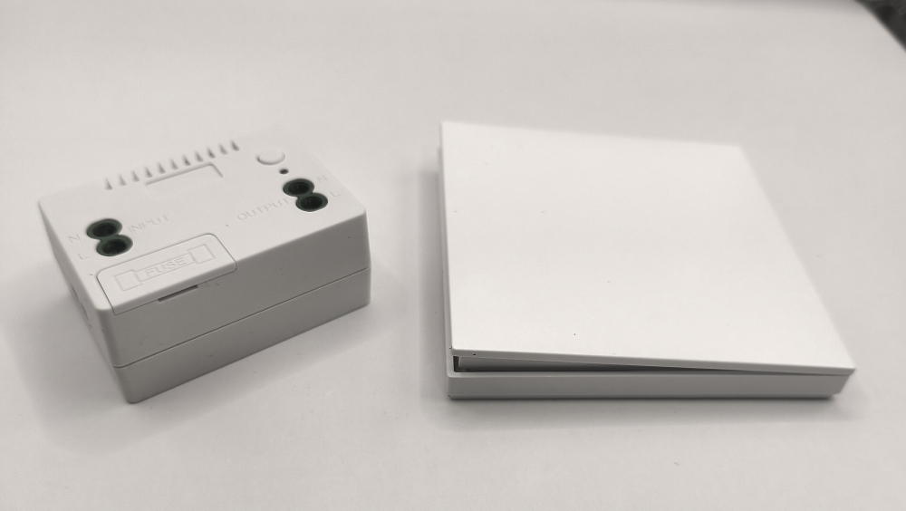 Intrerupator Kinetic fara fir si fara baterii RF [4]