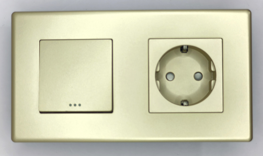 Intrerupator mecanic + priza 2 doze configurabil cu rama de plastic (simplu, cap scar/cruce, priza cu wifi, etc). [2]