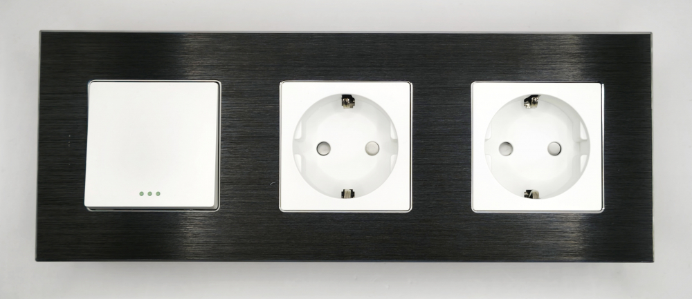 Intrerupator mecanic + priza 3 doze configurabil cu rama de aluminiu (simplu, cap scar/cruce, priza cu wifi, etc) [6]