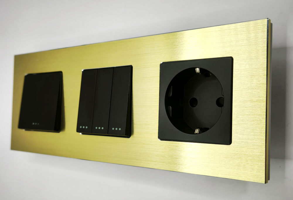 Intrerupator mecanic + priza 3 doze configurabil cu rama de aluminiu (simplu, cap scar/cruce, priza cu wifi, etc), [5]