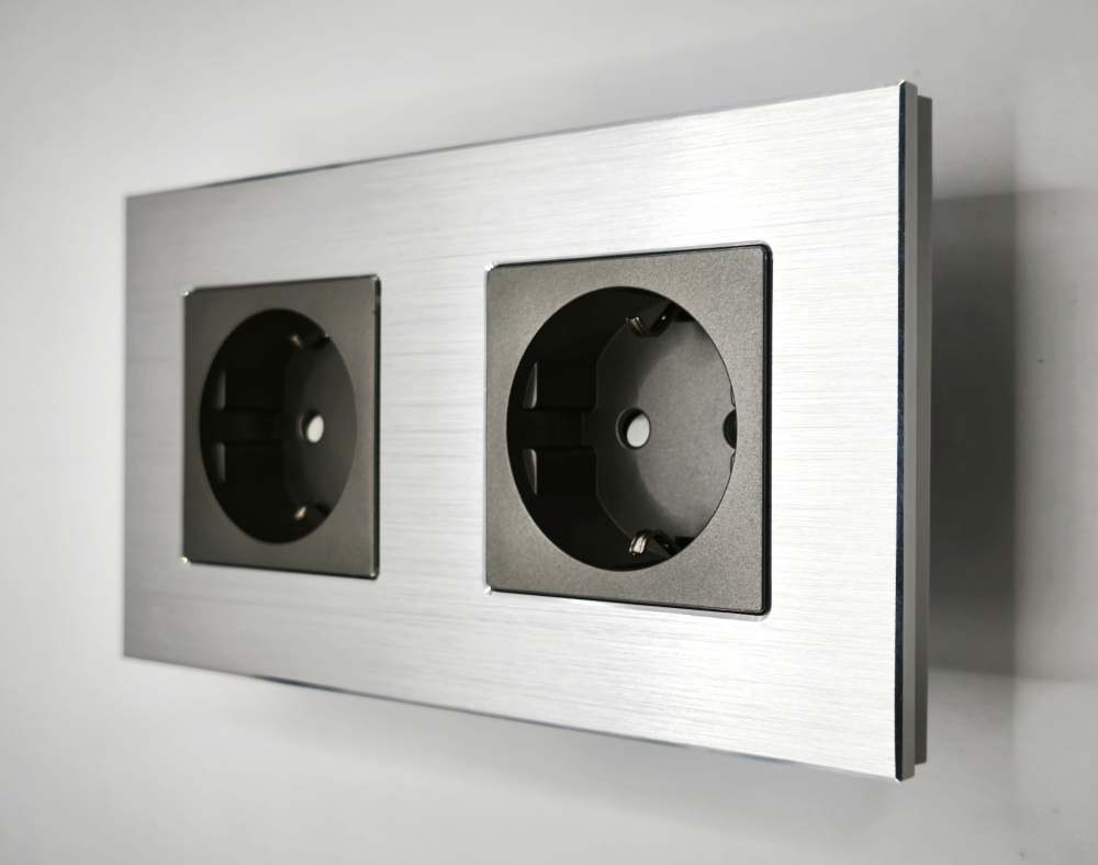 Priza + priza (dubla) configurabila 2 doze cu rama de aluminiu (simple, USB, Wifi, etc.) [3]