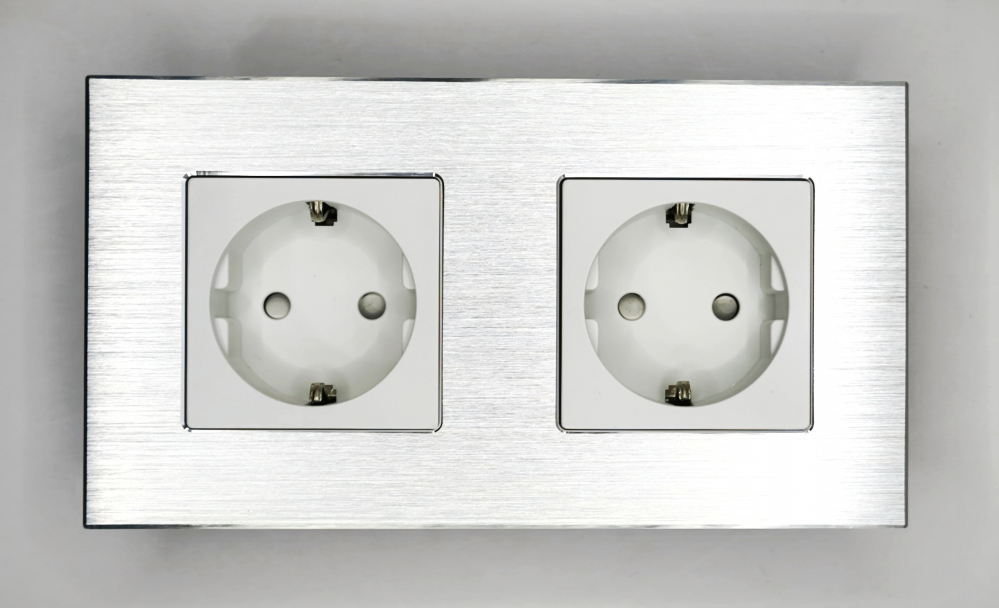 Priza + priza (dubla) configurabila 2 doze cu rama de aluminiu (simple, USB, Wifi, etc.) [2]
