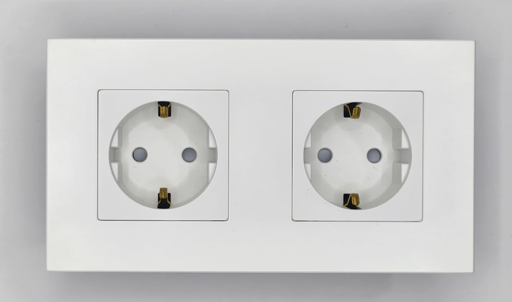 Priza + priza (dubla) configurabila 2 doze cu rama de plastic (simple, USB, Wifi, etc.) [2]