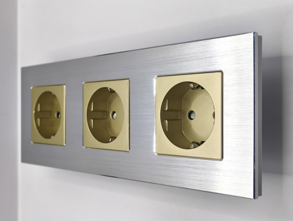 Priza tripla configurabila 3 doze cu rama din aluminiu (simple, USB, Wifi, etc.) [5]