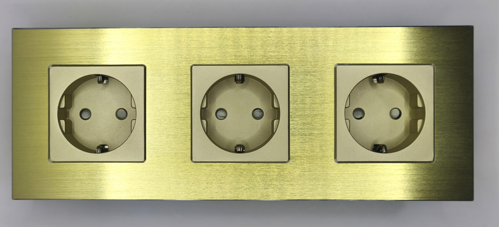 Priza tripla configurabila 3 doze cu rama din aluminiu (simple, USB, Wifi, etc.) [2]