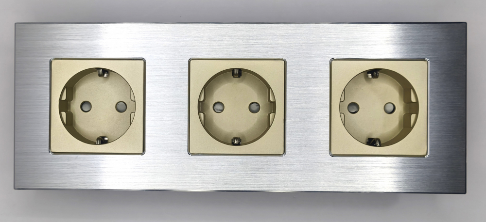 Priza tripla configurabila 3 doze cu rama din aluminiu (simple, USB, Wifi, etc.) [6]