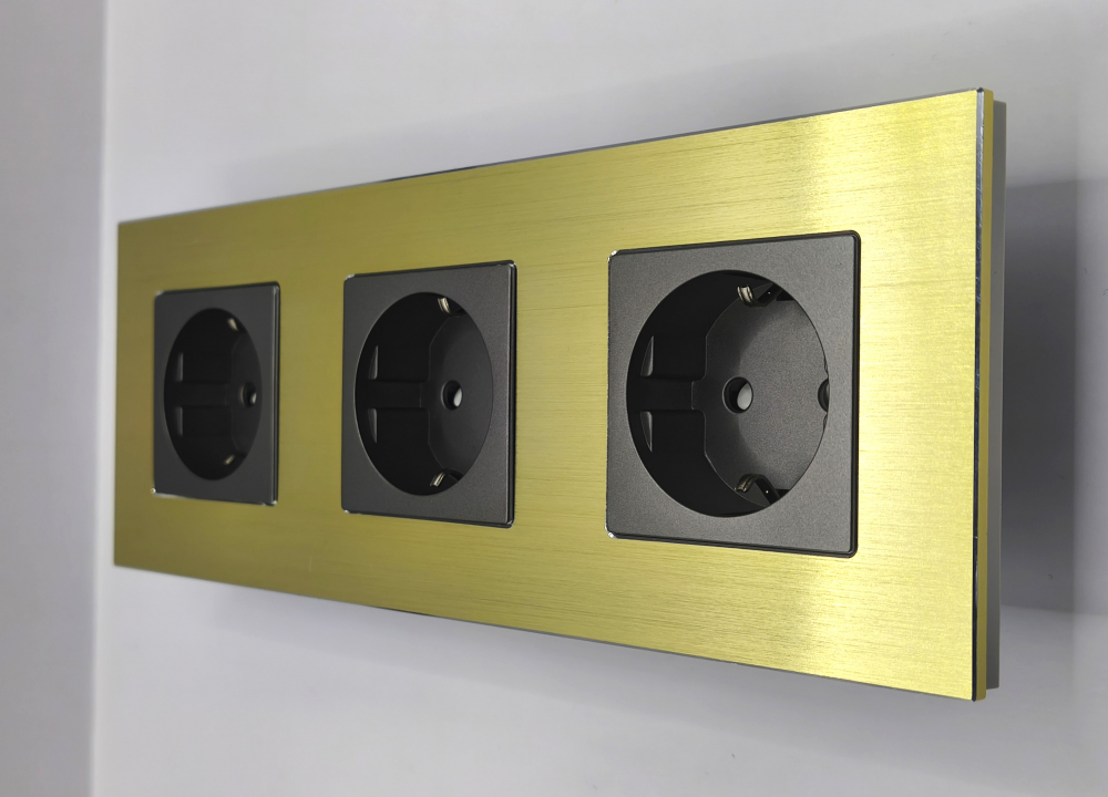 Priza tripla configurabila 3 doze cu rama din aluminiu (simple, USB, Wifi, etc.) [5]