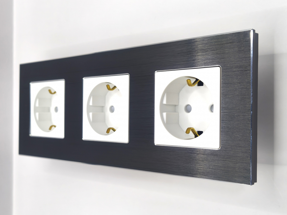 Priza tripla configurabila 3 doze cu rama din aluminiu (simple, USB, Wifi, etc.) [7]