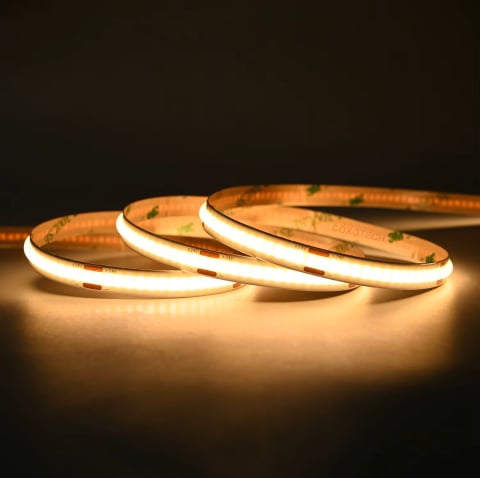 Iluminat - Banda led lumina calda