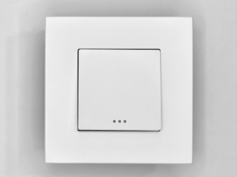 Intrerupator mecanic 1 doza configurabil cu rama de plastic (simplu, dublu, cap/scara, cruce) [1]