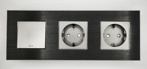 Intrerupator mecanic + priza 3 doze configurabil cu rama de aluminiu (simplu, cap scar/cruce, priza cu wifi, etc) [3]