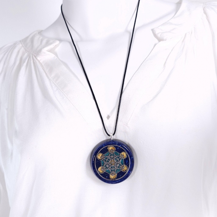 Medalion Cubul lui Metatron cu fenacit, realizat de Elvero [6]