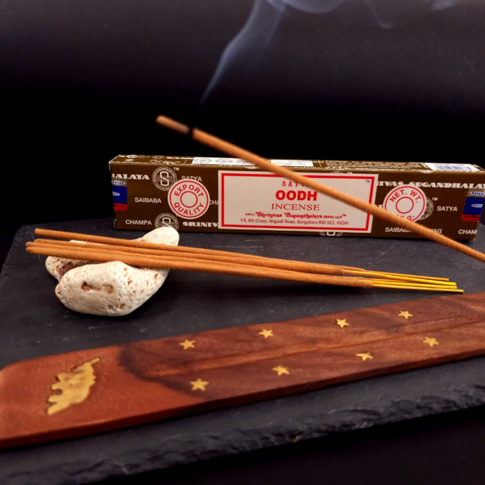 Bețișoare parfumate Satya Oodh 15 gr, aromă agarwood lemn agar, rulate manual India, meditație aromaterapie [4]
