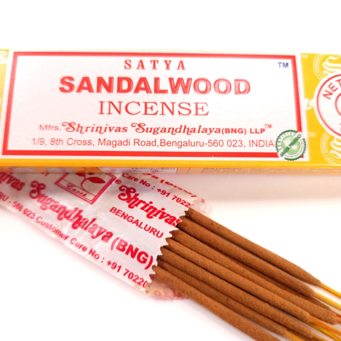 Bețișoare parfumate Satya Sandalwood lemn santal 15 gr rulate manual India, aromă lemnos-dulce sublimă, meditație relaxare [2]